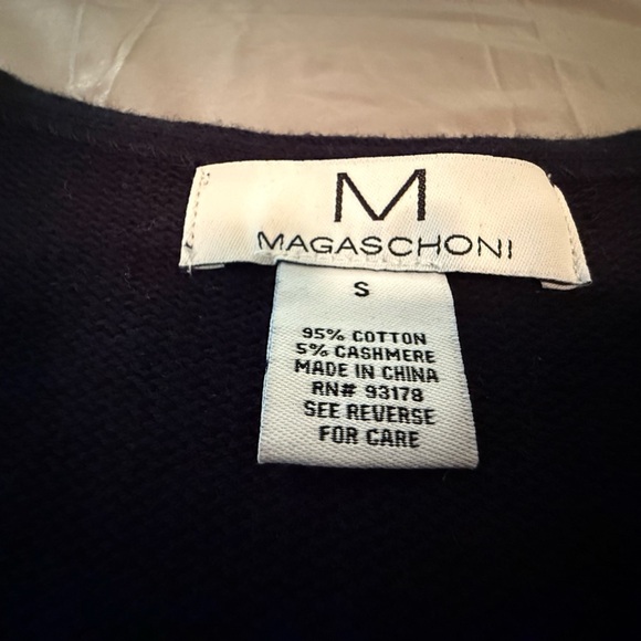 Magaschoni Cotton/Cashmere Blend Purple V-Neck Sweater Size Small MSRP $298 - Picture 4 of 7